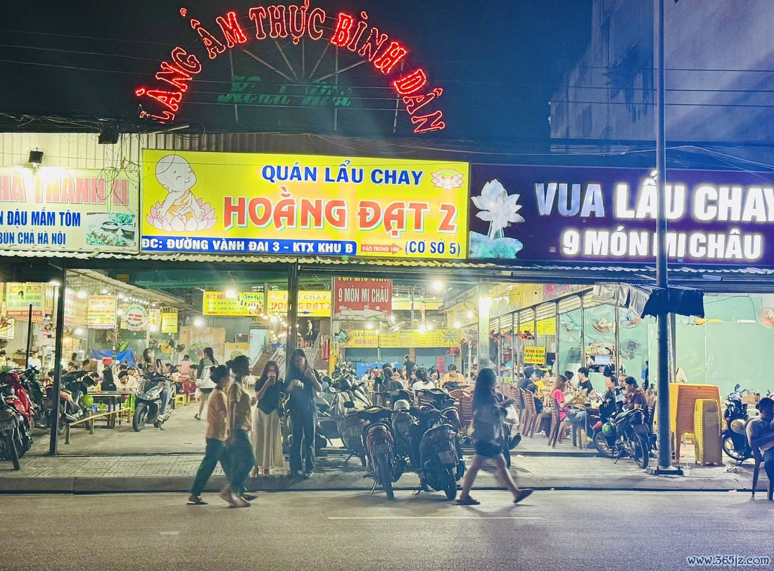 ‘Cưỡi’ metro trải nghiệm ẩm thực thỏa thích từ Bến Thành đến Suối Tiên - Ảnh 9.